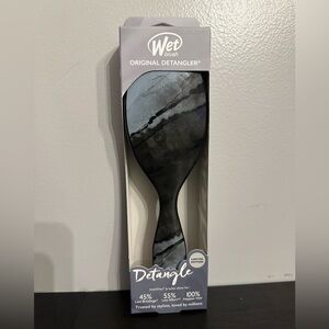 Wet Brush Original Detangler - Black and Gray